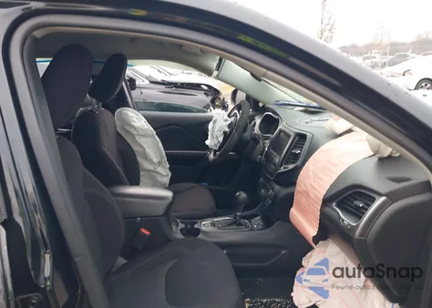 2019 Jeep Cherokee Latitude Fwd z USA, uszkodzony, nr VIN 1C4PJLCX1KD478784